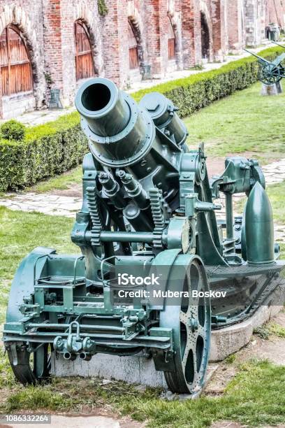 Austro Hungarian Wwi Siege Howitzer Skoda 305 Mm Model 1911 Stock Photo - Download Image Now