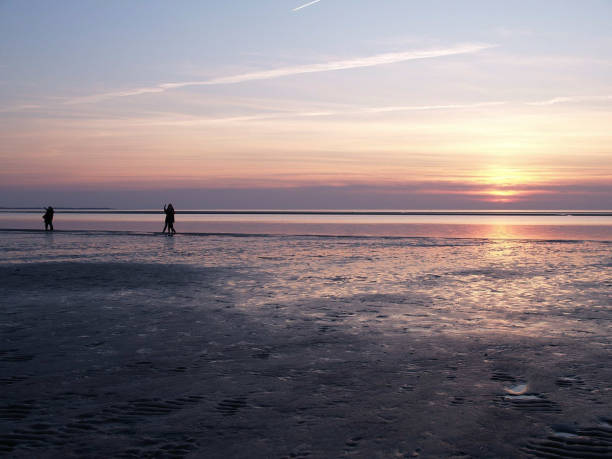 istock sundown at the north sea 1086338394