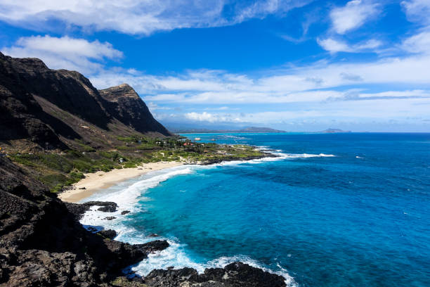 istock Hawaiian sea seen from a cliff, O'ahu, Hawaii 1086381102