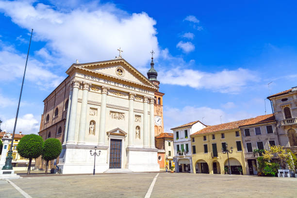 istock Cittadella, beautiful town in Italy 1086400766