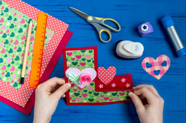 istock Making greeting card for Valentine's Day. Step 12 1086402836