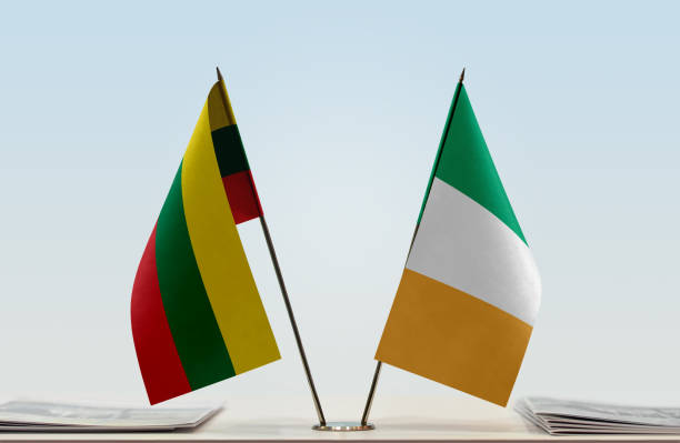 istock Flags of Lithuania and Ireland 1086430134