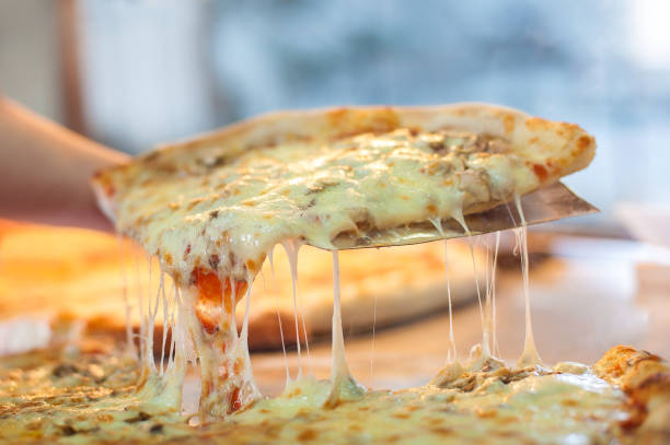 istock Slice of margarita pizza on scapula 1086439908