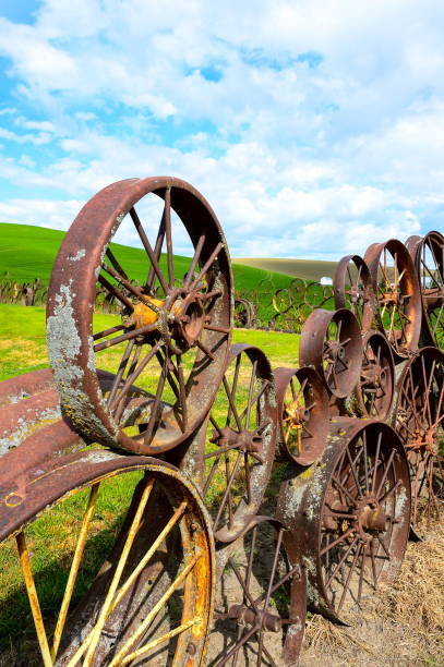 istock Wagon wheel fence, Washington-USA 1086464168