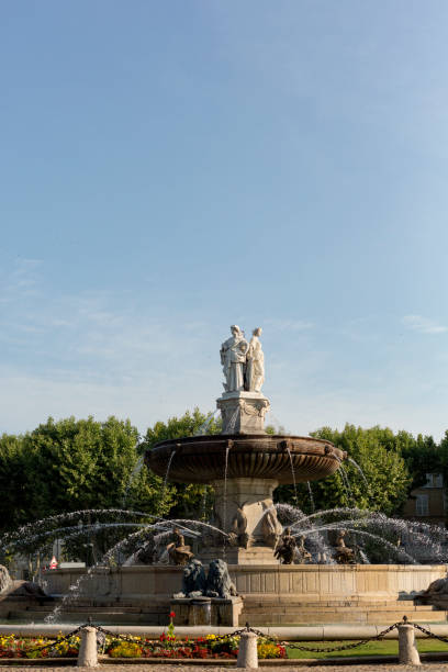 istock Fountain of the Rotunda- Aix En Provence 1086526876