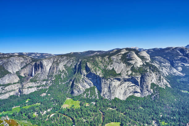 istock The most beautiful Yosemite National Park 1086605020