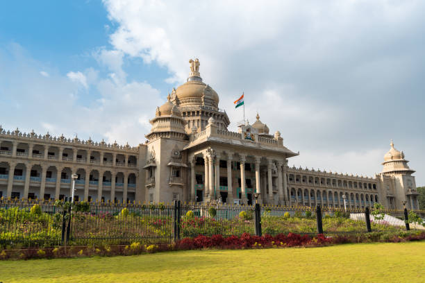 vidhana soudha - bangalore india parliament building vidhana soudha foto e immagini stock