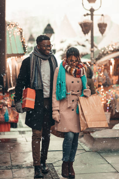 istock Christmas Shopping 1086666844
