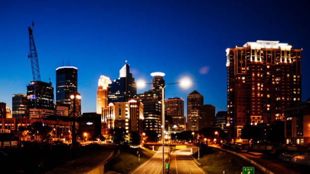 istock City skyline - Minneapolis, MN 1086715448