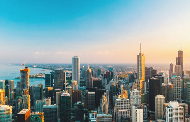 istock Chicago cityscape skyline toward sunset 1086742952