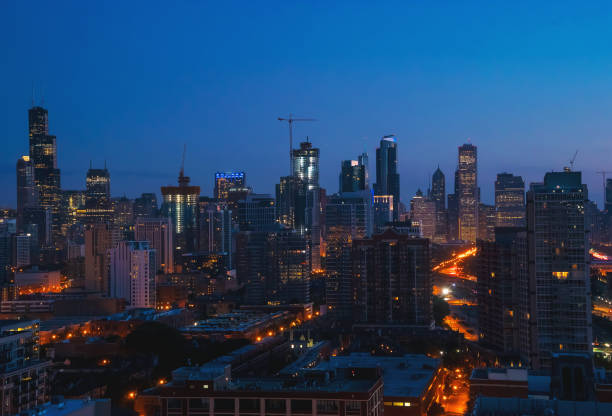 istock Downtown chicago cityscape skyscrapers skyline 1086743068
