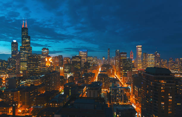 istock Downtown chicago cityscape skyscrapers skyline 1086743132