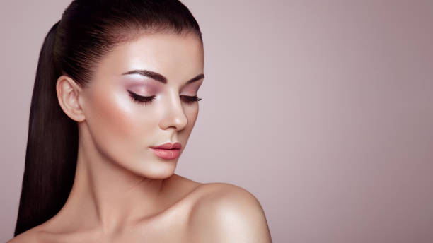 istock Beautiful woman face 1086799506