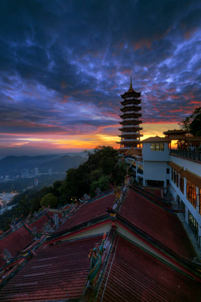 istock Sunset Of Chin Swee Temple 1086857078