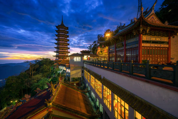 istock Sunset Of Chin Swee Temple 1086857084
