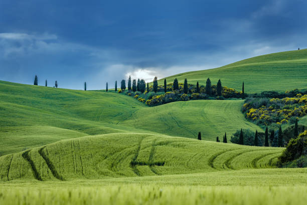 istock Stormy landscape from Val d'Orcia, Tuscany, Italy 1086922730