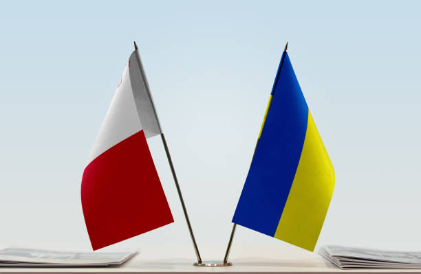 istock Flags of Malta and Ukraine 1086969164