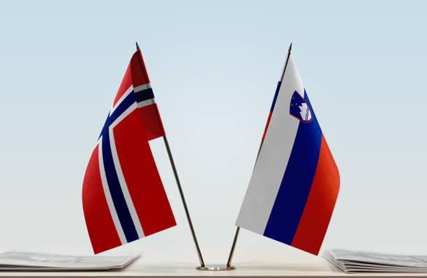 istock Flags of Norway and Slovenia 1086979746