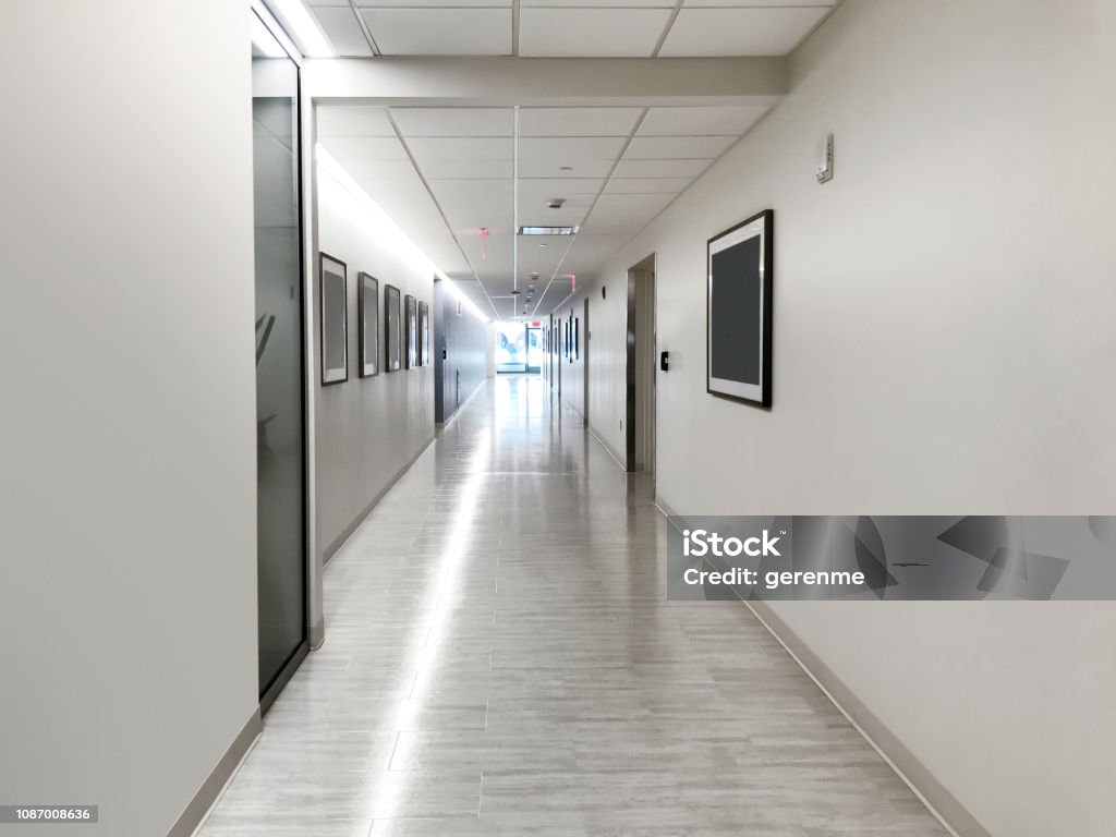 Krankenhaus-Korridor - Lizenzfrei Korridor Stock-Foto