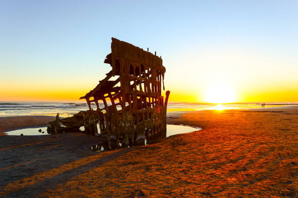 istock Peter Iredale Shipwreck on Oregon Coast, USA 1087015076