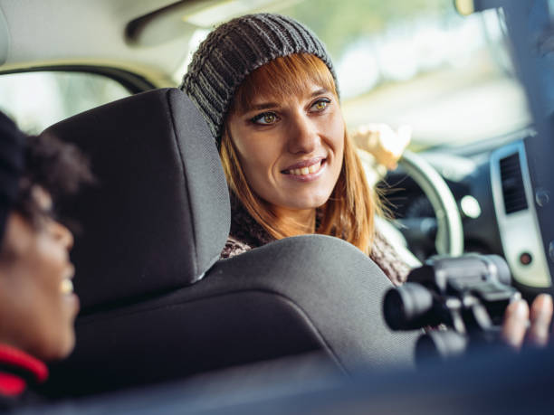 istock Friends roadtrip in winter 1087032394
