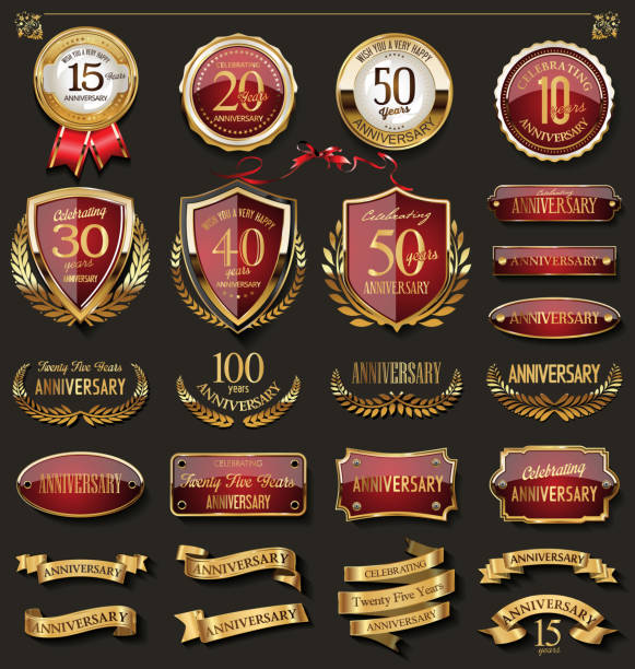 ilustrações, clipart, desenhos animados e ícones de coleção de elegante vermelho e dourado aniversário emblemas e etiquetas de elementos de design - banner anniversary vector button