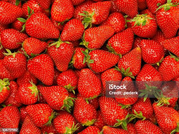 Image Of Lots Of Fresh Strawberries Stock Photo - Download Image Now - Backgrounds, Color Image, Food