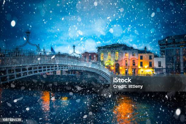 Snowy Night Dublin Ireland Stock Photo - Download Image Now - Dublin - Republic of Ireland, Snow, Winter