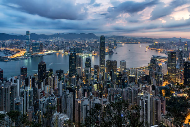 istock Sunrise View of Hong Kong 1087421828