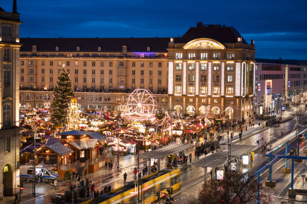 istock Christmas market, Altmarkt, Dresden 1087511026