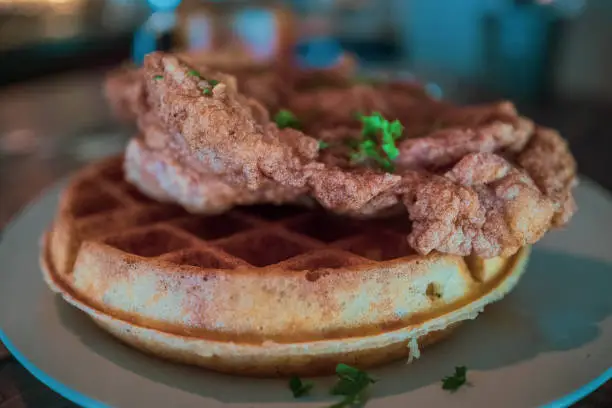 Is Chicken Waffles "IT" in Singapore nowadays or I just didn't know the trand till recently ? I have a feeling that I see Chicken Waffles more often now. Usually it comes with Iced tea although I didn't focus on tea part.