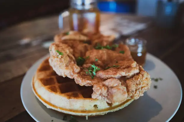 Is Chicken Waffles "IT" in Singapore nowadays or I just didn't know the trand till recently ? I have a feeling that I see Chicken Waffles more often now. Usually it comes with Iced tea although I didn't focus on tea part.
