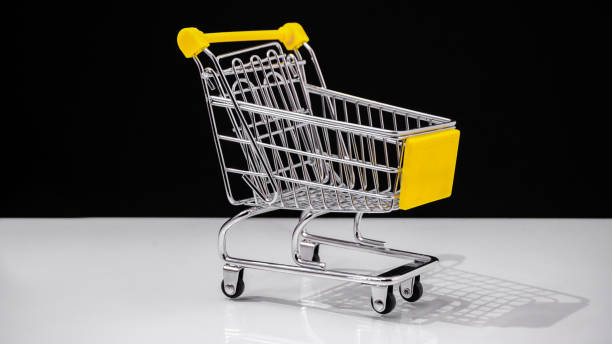 istock shopping cart for products 1087533928