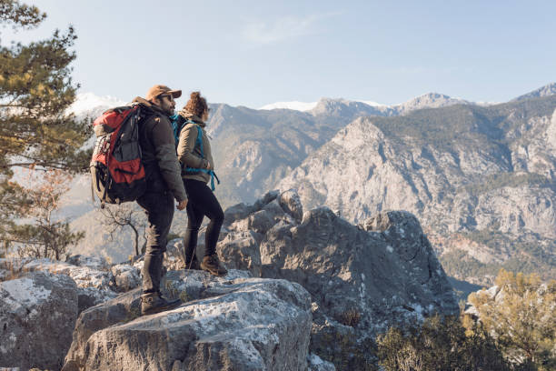 istock Traveler Couple 1087539178