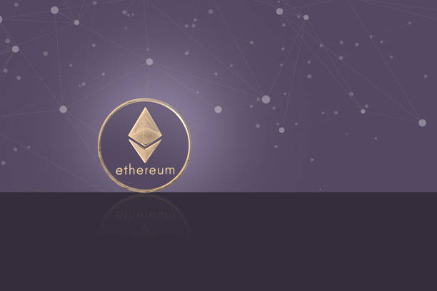 criptomoneda ethereum sobre un fondo morado con gráfico de red descentralizada - éter fotografías e imágenes de stock