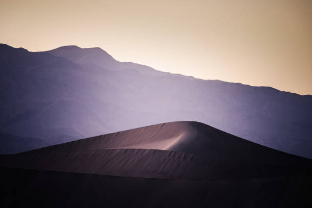 istock Mesquite Flat Sand Dunes with mountain view, Death Valley National Park 1087673154