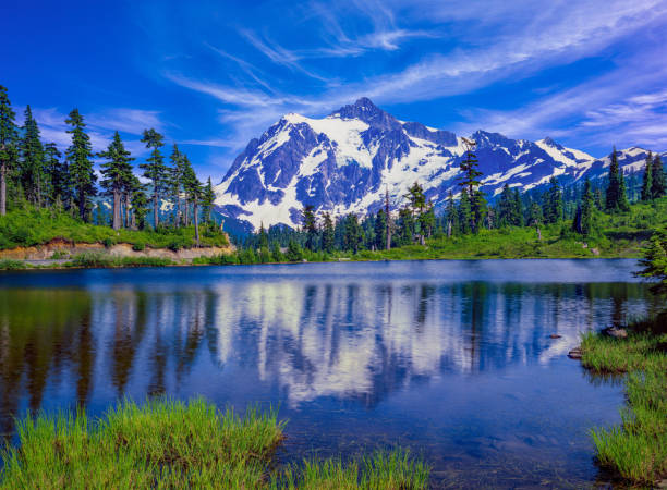 istock Mount Shuksan in Mt Baker-Snoqualmie National Forest 1087673266