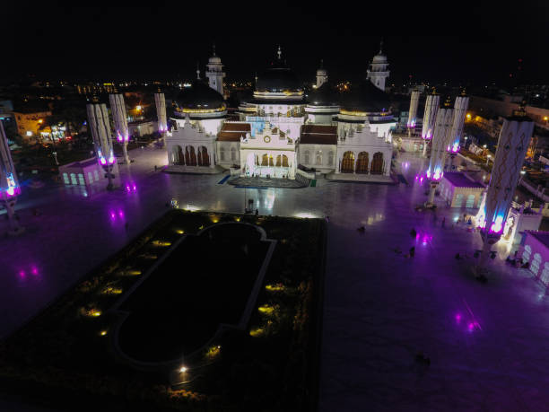 istock Baiturrahman grand Mosque in the night 1087839190