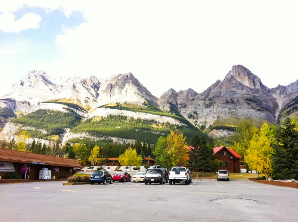 istock Roadside restaurant at Saskatchewan Crossing on Icefields Parkway, Banff National Park, Canadian Rockies, Alberta, Canada 1088013890