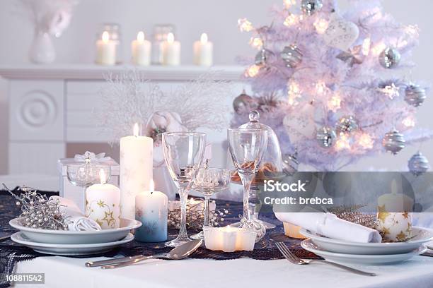 Gedeck Für Weihnachten Stockfoto und mehr Bilder von Weihnachten - Weihnachten, Tisch, Gedeck