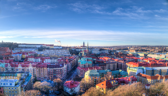 Paisaje urbano de Gotemburgo con las dos iglesias en el centro de la imagen llamada 