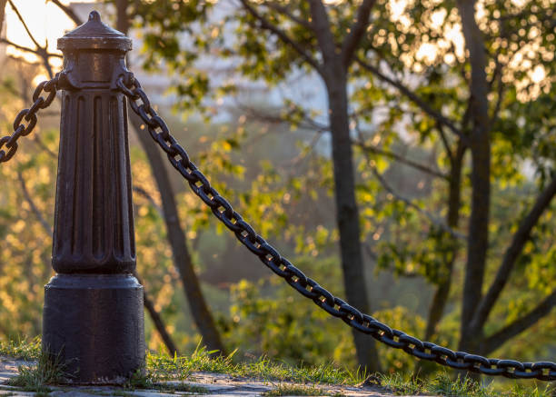 istock Decorative columns with lions and chains in the old town 1088253444
