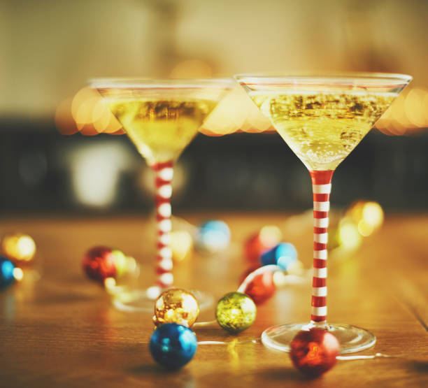 istock Celebratory champagne in cocktail glasses 1088299274