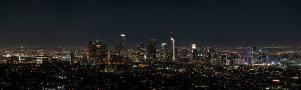 istock Los Angeles Skyline Panorama 1088353388