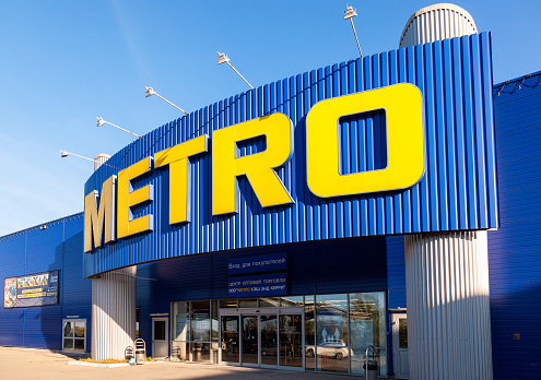 SAMARA, RUSSIA - SEPTEMBER 13, 2015: Metro Cash & Carry Samara Store. Metro Group is a German global diversified retail group based in Dusseldorf