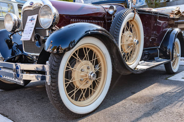 ford a phaéton, construit à l’année 1928. - 1920 1929 photos et images de collection