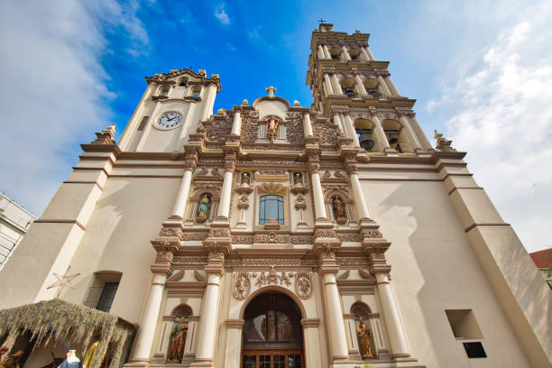 istock Monterrey, Macroplaza, Metropolitan Cathedral (Catedral Metropolitana de Monterrey) 1088461002