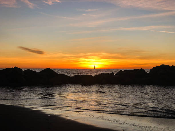 istock Sunset over Pacific Ocean in Venice, CA 1088469572