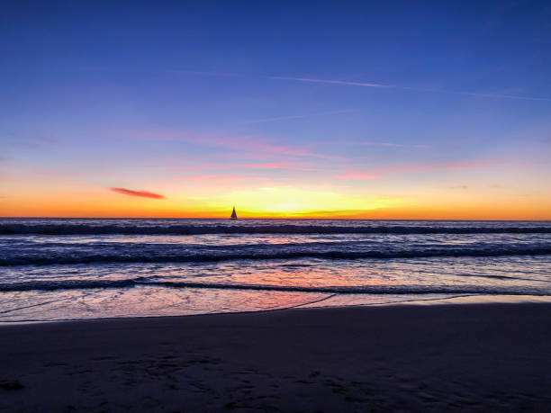 istock Sunset over the Pacific Ocean in Venice, CA 1088471328