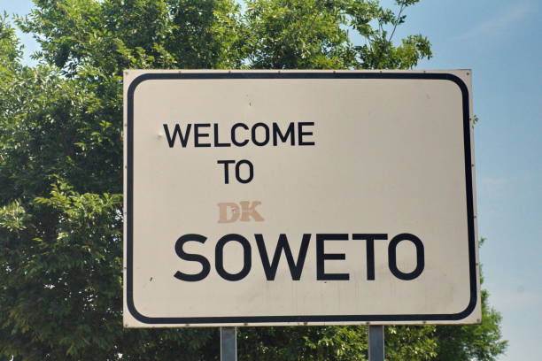Sign at the entrance to Soweto Sign on the side of the road at the entrance to Soweto, outside Johannesburg, South Africa soweto stock pictures, royalty-free photos & images